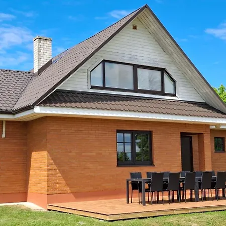 Villa Sinilille 5 Kuressaare